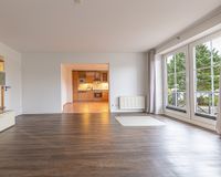 Mit Balkon