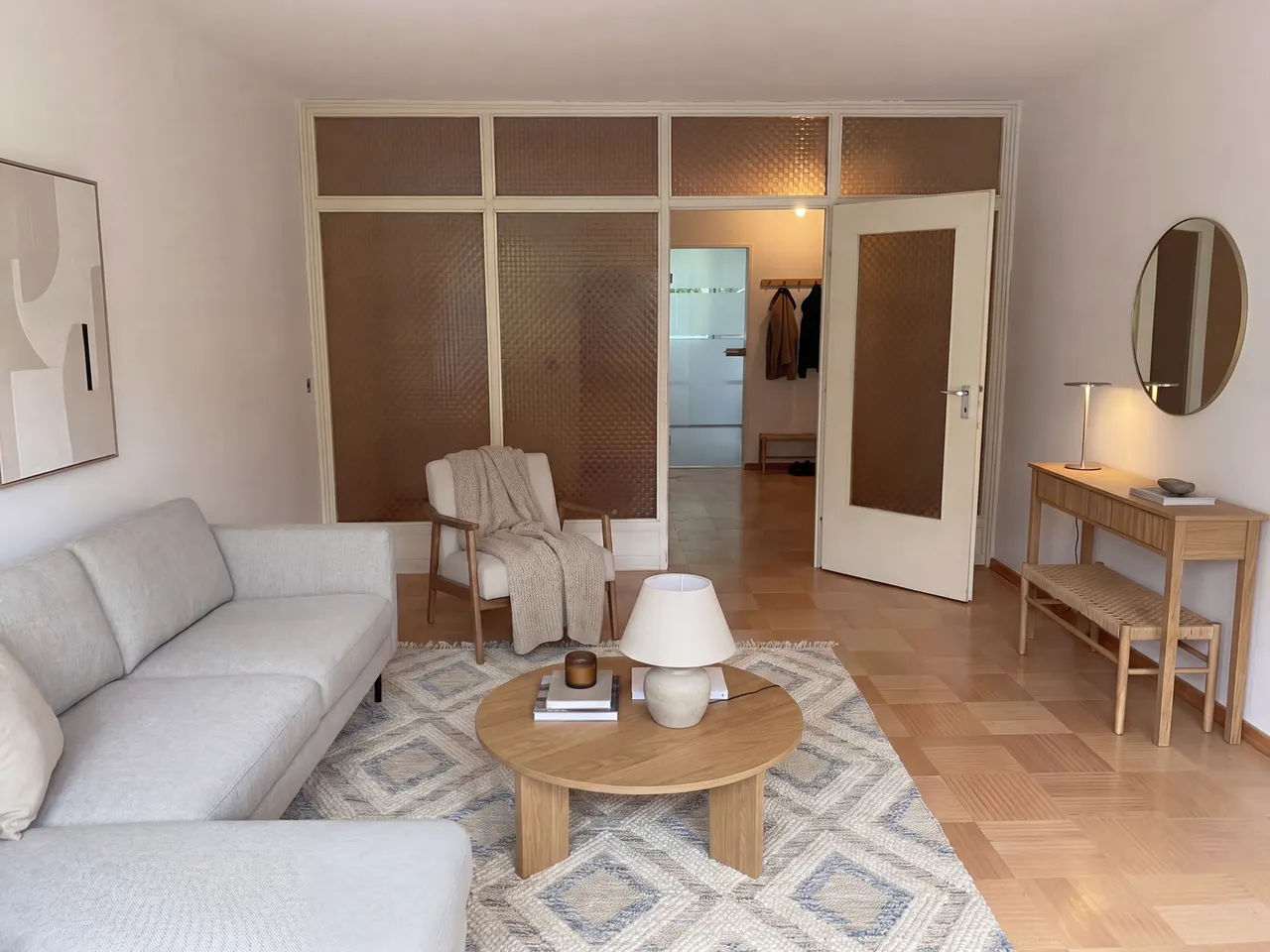 Glastrennwand zum Eingangsbereich