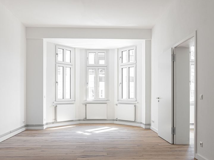 Traumhaft sanierter Altbau lässt keine Wünsche offen !