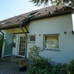 Düsseldorf-Lichtenbroich: Reihenendhaus in familienfreundlicher Lage