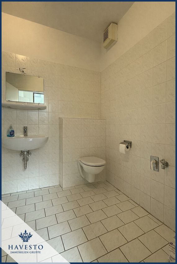 Charmante 1-Raum Wohnung mit großem Balkon & EBK in gefragter Lage von Sudenburg! - Photo 3