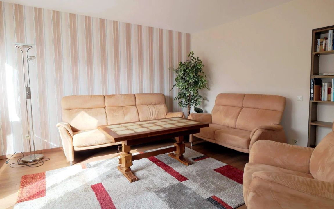 Gepflegte Eigentumswohnung mit Einbauküche, Balkon und PKW-Stellplatz in Kleve