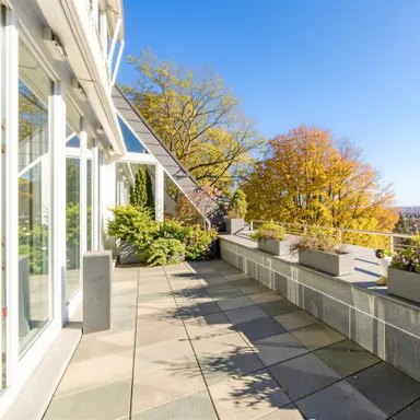 Grandios Wohnen: High-End Penthouse in Top Lage