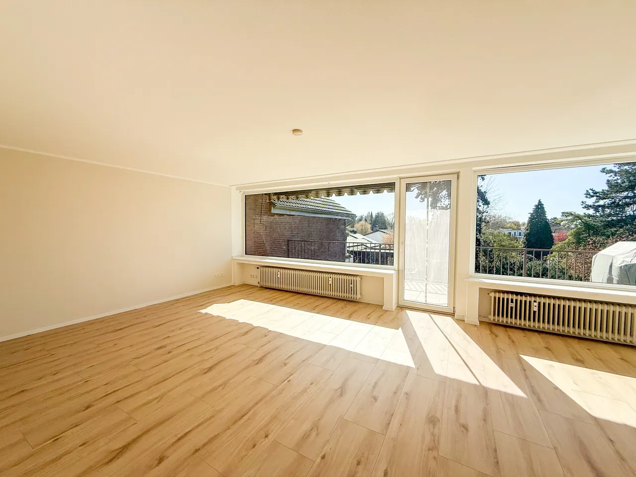 Helle 2-Zi-Wohnung mit Balkon in ruhiger Lage von Hösel (Erstbezug nach Renovierung) - Photo 5