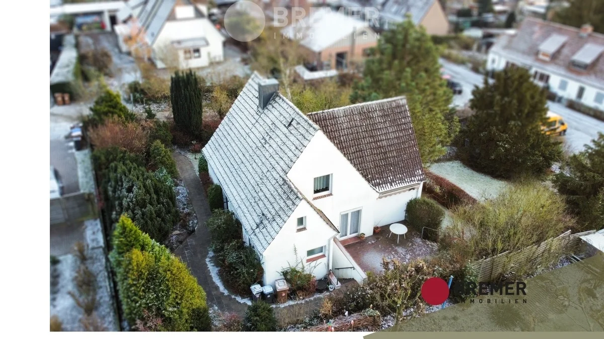 Erfolgreich verkauft: Charmantes Einfamilienhaus auf einem großzügigen Eigentumsgrundstück
