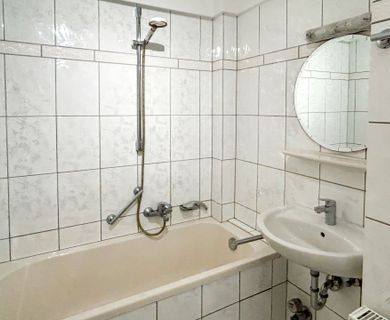 Wohlfühlen leicht gemacht: Helle 2-Zimmer-Wohnung in beliebter Lage in Langerfeld - Photo 3