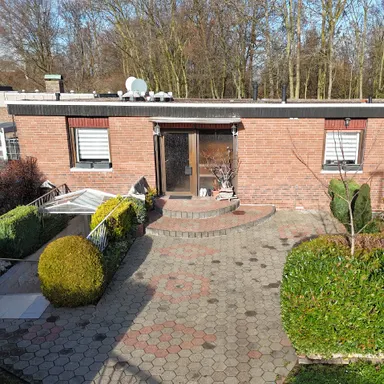 Raumwunder ! Hier ist Platz für alle im Zweifamilienhaus im Neusser Süden