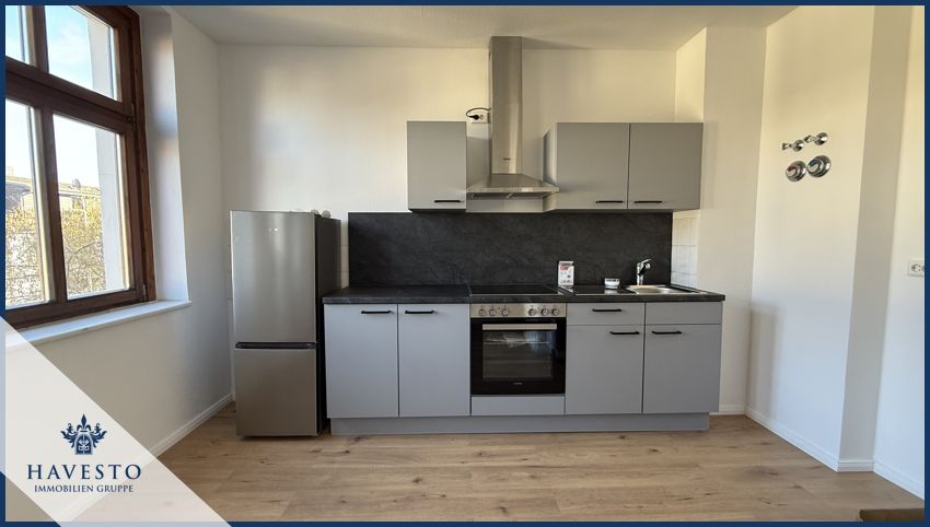 Wunderschöne renovierte 2-Zimmer Wohnung mit Balkon ins Grüne, neuer EBK & hochwertiger Ausstattung! - Photo 3