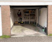Garage mit Sektionaltor