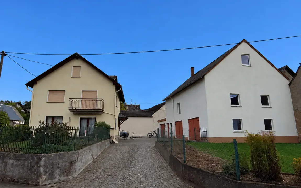 Charmantes Einfamilienhaus mit großem Grundstück, Nebengebäude & Garage in Weyer!
Sofort verfügbar!