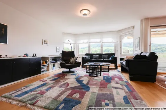 ***Stilvoll möbliert mit toller Terrasse & Balkon für 3-24 Monate in toller Hanglage von Merzhausen!