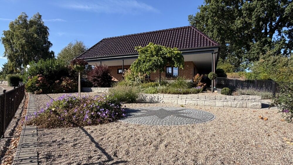 Der komplett eingezäunte Gartenbereich