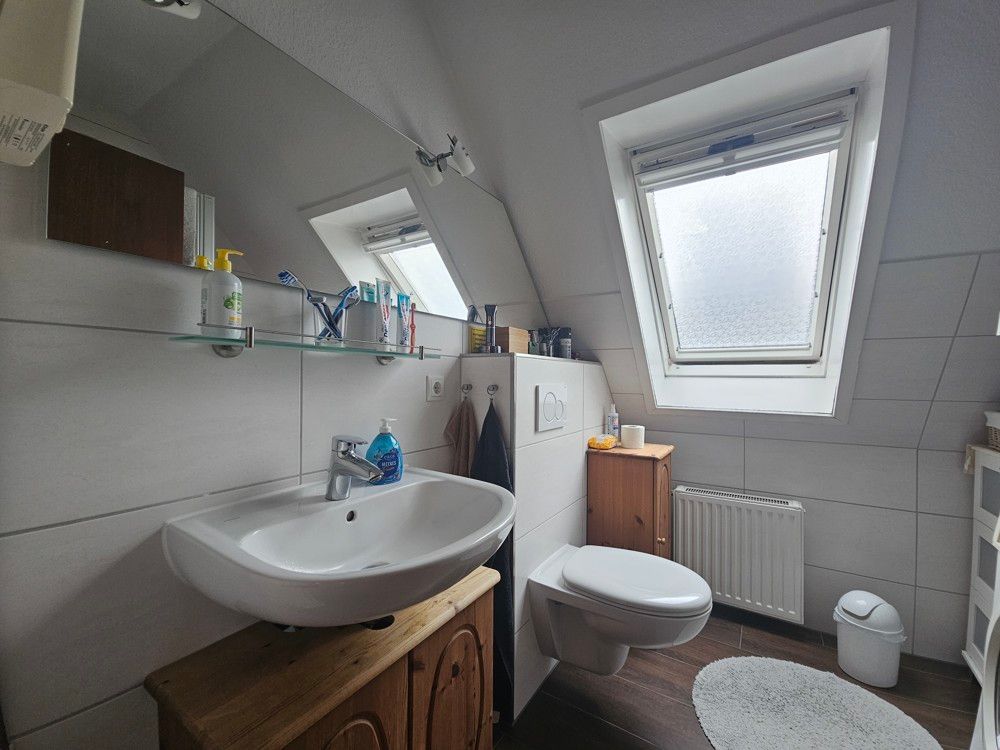 Wannenbad, Wohnung oben links, Ansicht 1