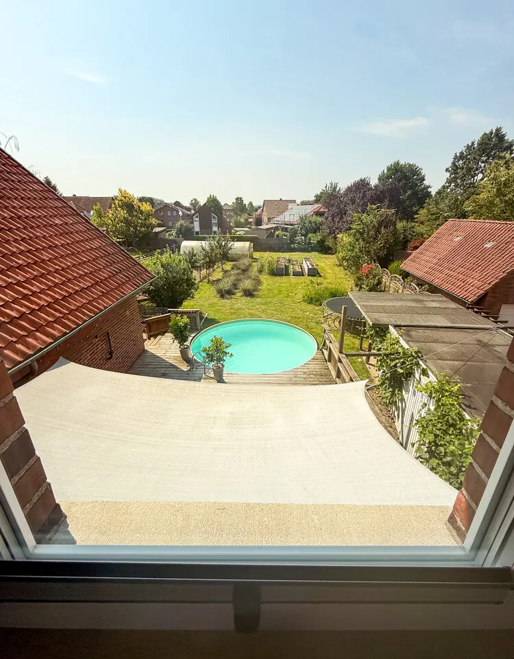 Pool und Garten