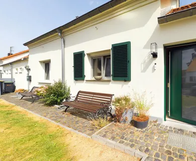 Tradition trifft Moderne: Sanierte Wohnoase mit Garten & zukunftssicherem Energiekonzept