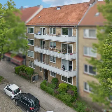 Ausbaupotenzial über den Dächern der Stadt – Gestalten Sie Wohnraum nach Ihren Vorstellungen