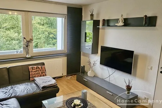 Liebevoll eingerichtete Wohnung mit  Balkon direkt am Wald