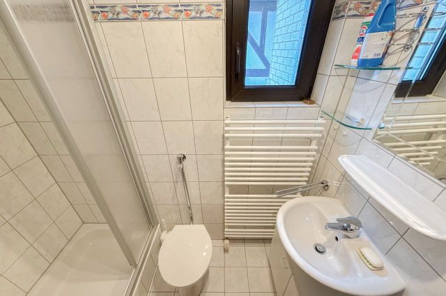 Haus 1 OG Duschbad