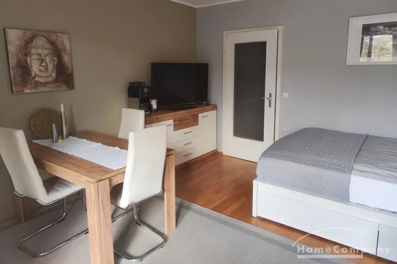 Schönes, neu renoviertes 1-Zimmer-Appartment mit Balkon in Laim