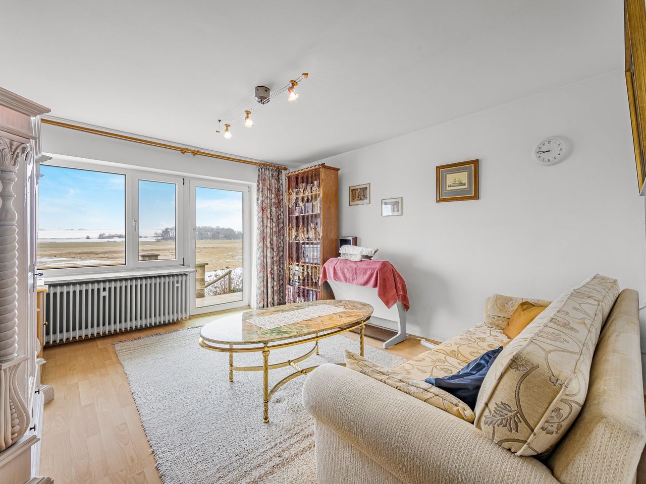 Wohnzimmer im Untergeschoss