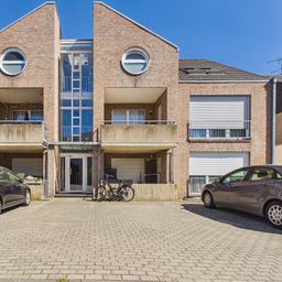 Vermietete Dachgeschosswohnung mit Stellplatz in begehrter Lage..