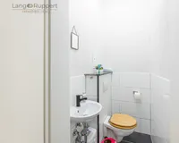WC EG