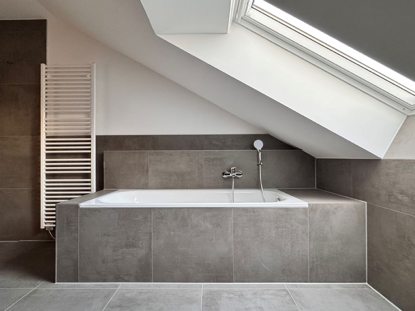 Modern wohnen mit barrierefreiem Komfort und exklusivem Penthouse-Feeling auf zwei Ebenen! - Photo 2