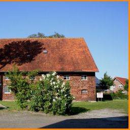 ETW im Bauernhaus mit Garten!