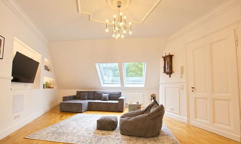 Exquisiter Altbau-Charme! Elegante Wohnung im Briller Viertel mit DSL und Gartensitzplatz - Foto 4