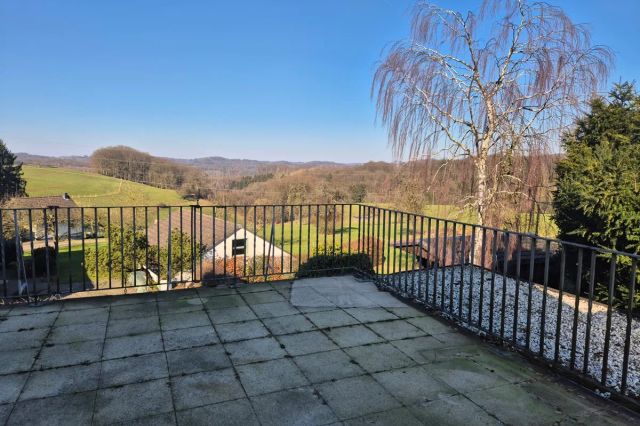 ...zur großen Dachterasse