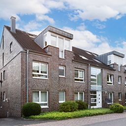 Schlebusch: Elegante 2-Zimmer-Wohnung mit XXL-Balkon im 1. OG in ruhiger, grüner Sackgassenlage
