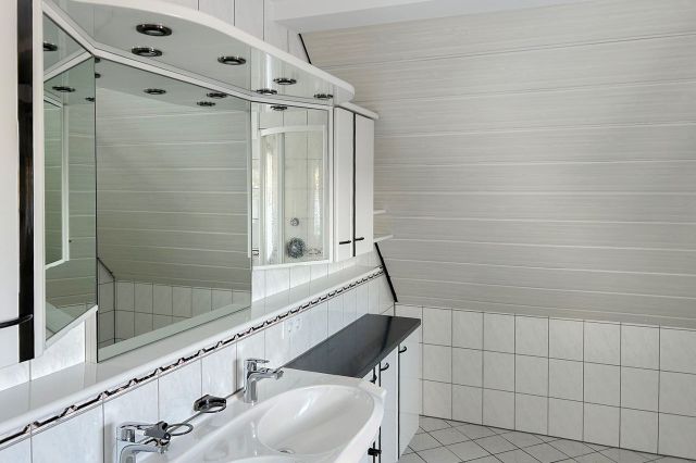 Badezimmer DG