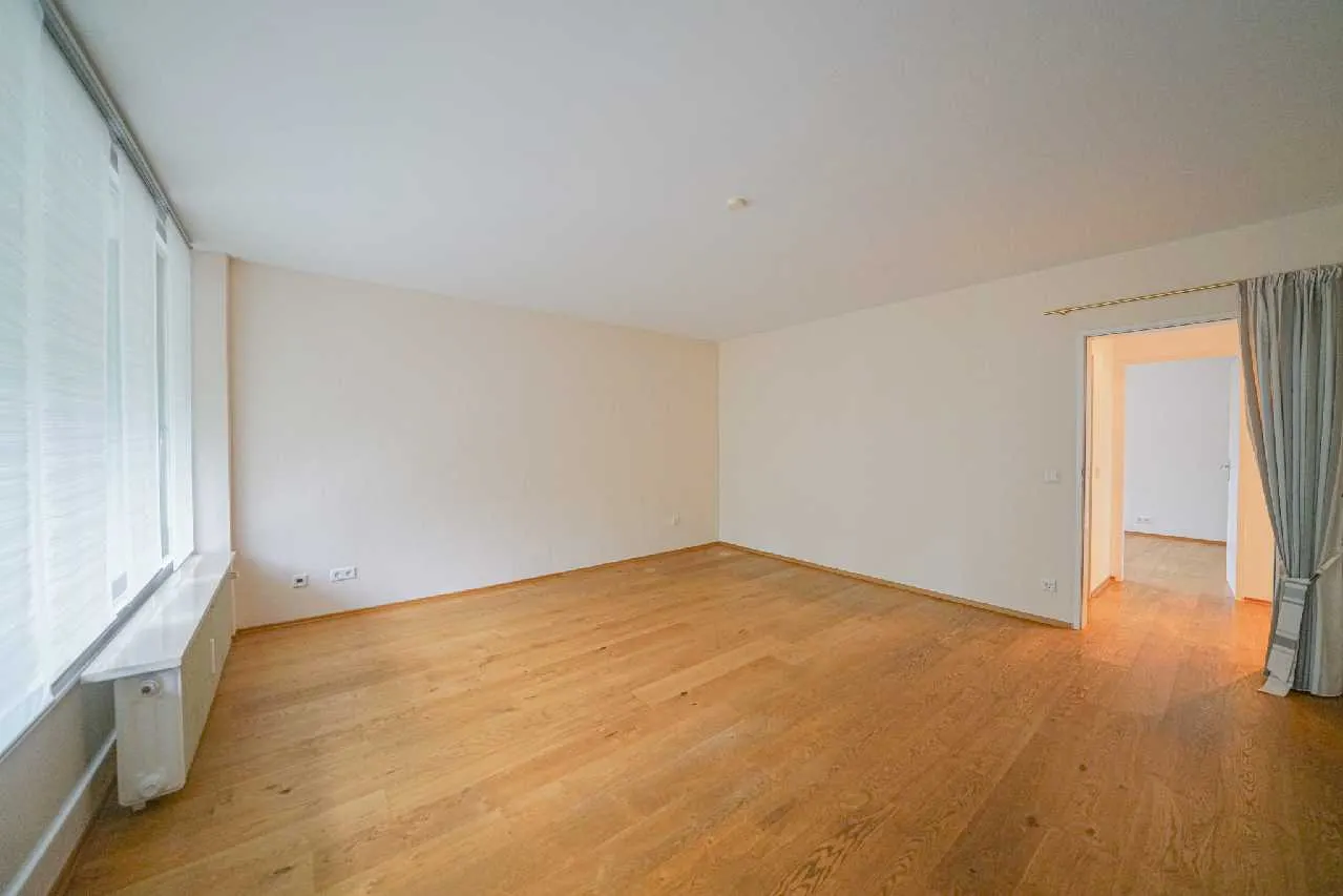 Moderne 2-Zimmer-Wohnung mit EBK und Stellplatz - Photo 4