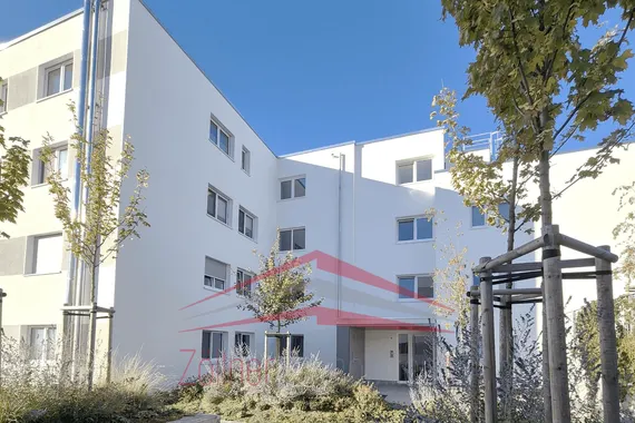 Großzügige 4-Zimmer-Wohnung mit überdachtem Balkon und Weitblick über Aalen