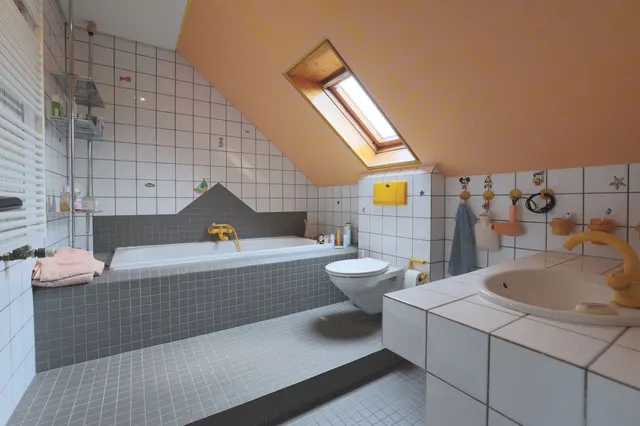Badezimmer im DG