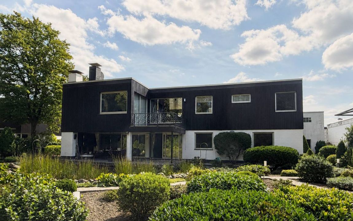 Einfamilienhaus der Extraklasse in DU-Bergheim/Grenze MO-Schwafheim