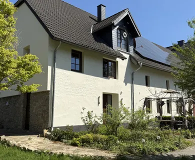 Zweifamilienhaus + Apartment – ideal auch für Tierhaltung