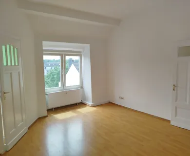 Heller Altbau mit Erker und viel Platz! - Foto 5