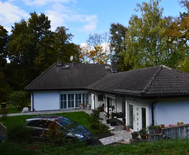 2-Familienhaus Villa mit schönen Waldgrundstück! 6500m² auch Teilbar! nähe Alsfeld! ruhige Alleinlage!