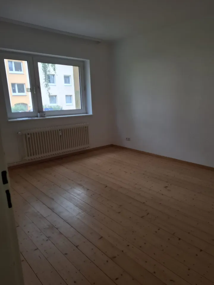 Gepflegte Erdgeschosswohnung mit 3 Zimmern und guter Infrastruktur - Photo 1
