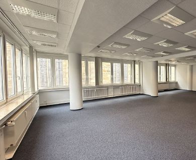 *PROVISIONSFREI* ca. 227,15 m² Büro-/Praxisräume innerhalb des City-Walls!
