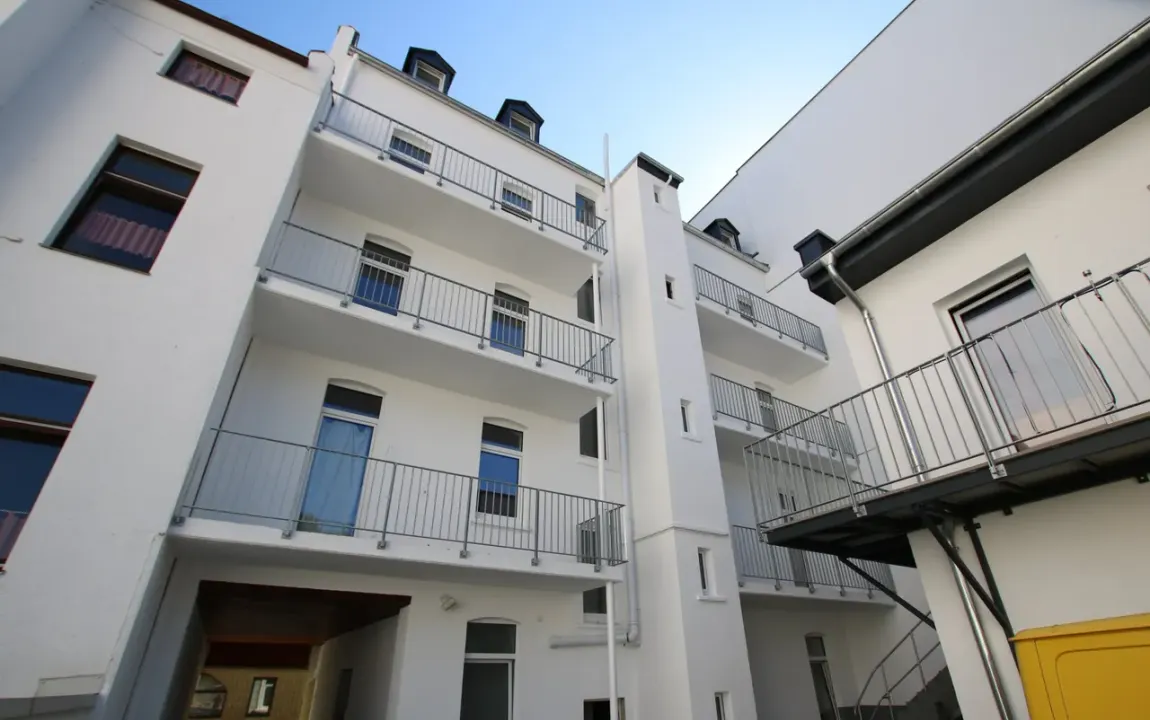 Helle Eigentumswohnung (vermietet) mit Balkon in zentraler Lage von Koblenz