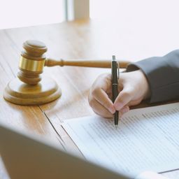 &Auml;nderungsk&uuml;ndigung bei Schwerbehinderung: Rechte, Schutz und Handlungsoptionen