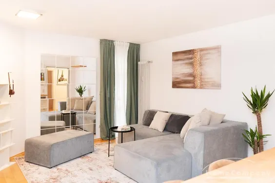 Modern möblierte 3 Zimmer-Wohnung in Nymphenburg