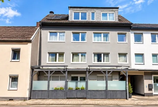 Außen Straßenfront