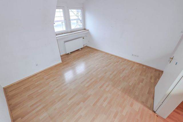 Zimmer 2 OG