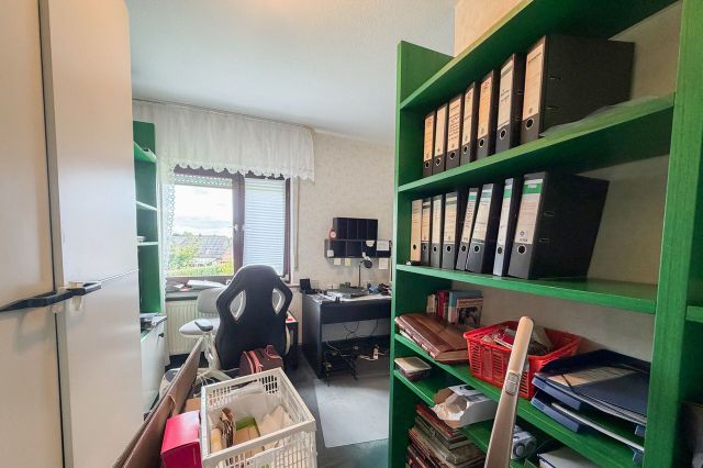 Büro EG