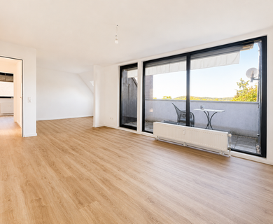 Gemütliche ca. 68m² große 2-Zimmer-Wohnung mit Loggia und Stellplatz in ruhiger Sackgassenlage - Photo 1