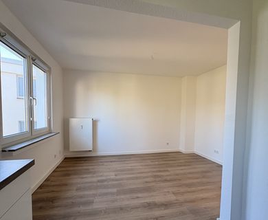Charmantes Zuhause mit großzügiger Wohnküche – modern renoviert und sofort bezugsbereit - Photo 1