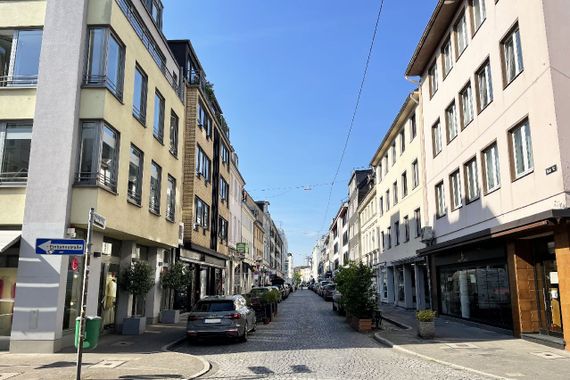 Düsseldorf-Carlstadt: Ladenlokal! Provisionsfrei für Mieter! Kunst, Kultur und Lebensart!